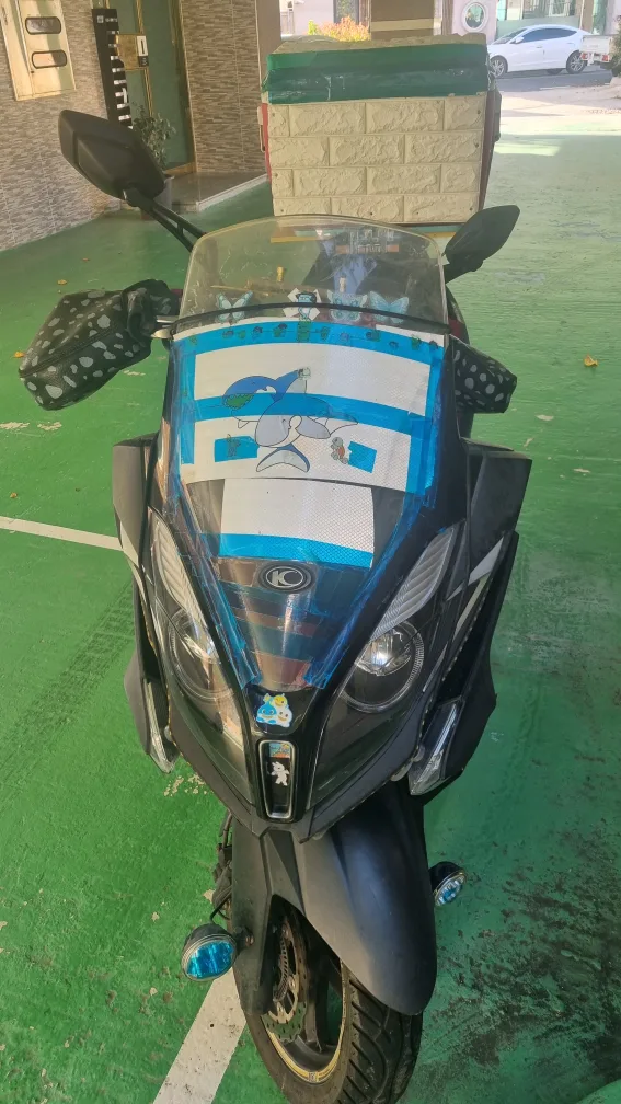 오토바이.다운타운125.중고..잘나가고잘섰니다