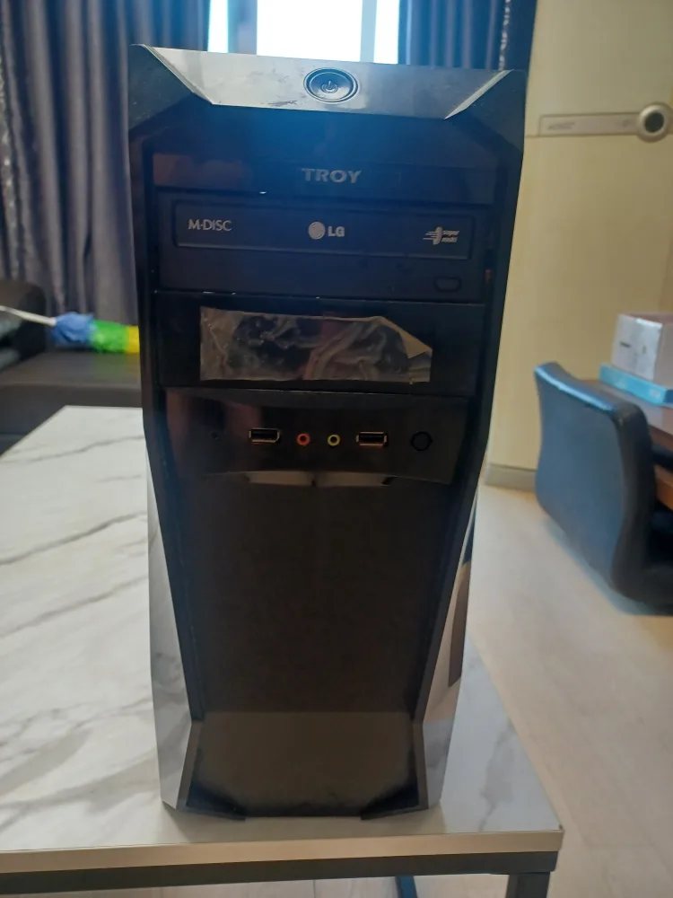 중고 컴퓨터 본체팝니다