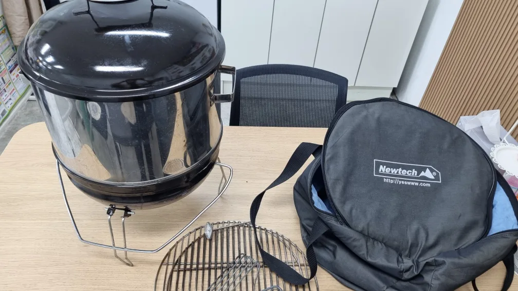 캠핑용 바베큐 훈제그릴, 케틀 (중고) 팝니다