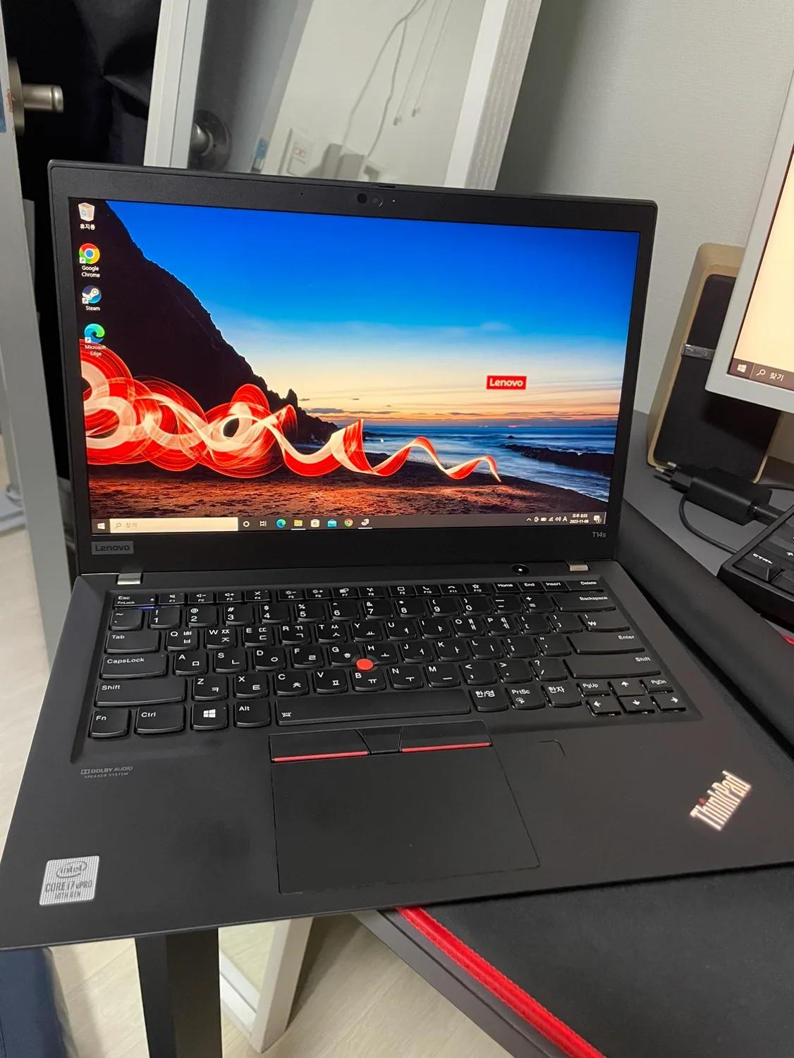 ThinkPad T14s Gen1 중고 노트북 판매합니다.