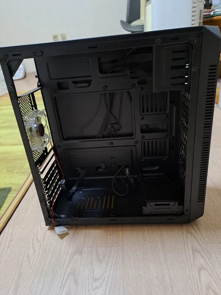 DAVEN 크리스탈 3.0 풀 아크릴 중고 케이스 싸게팔아요(하자있음)