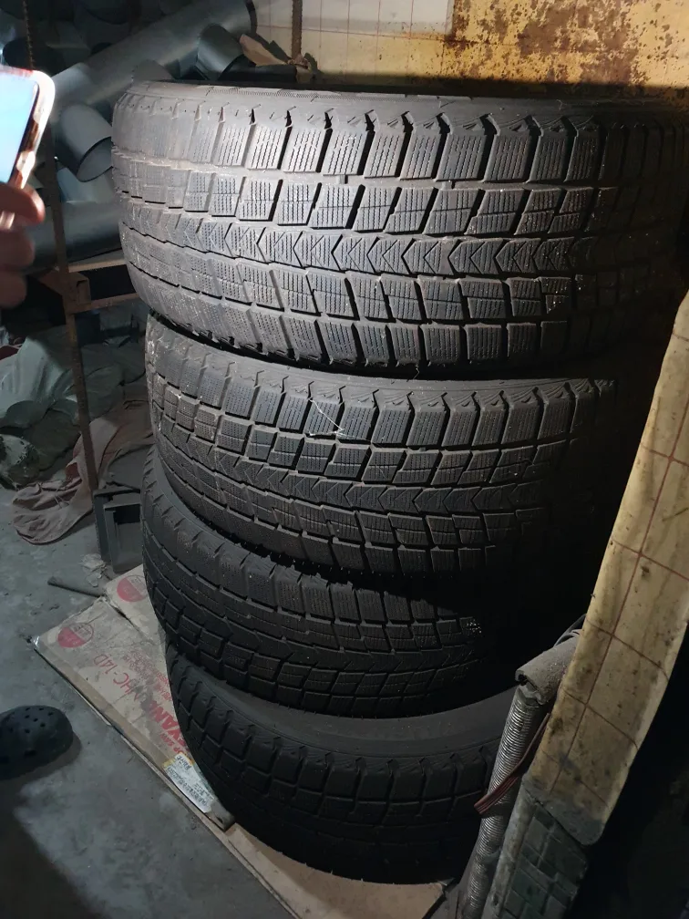 스노우타이어 중고 20 인치