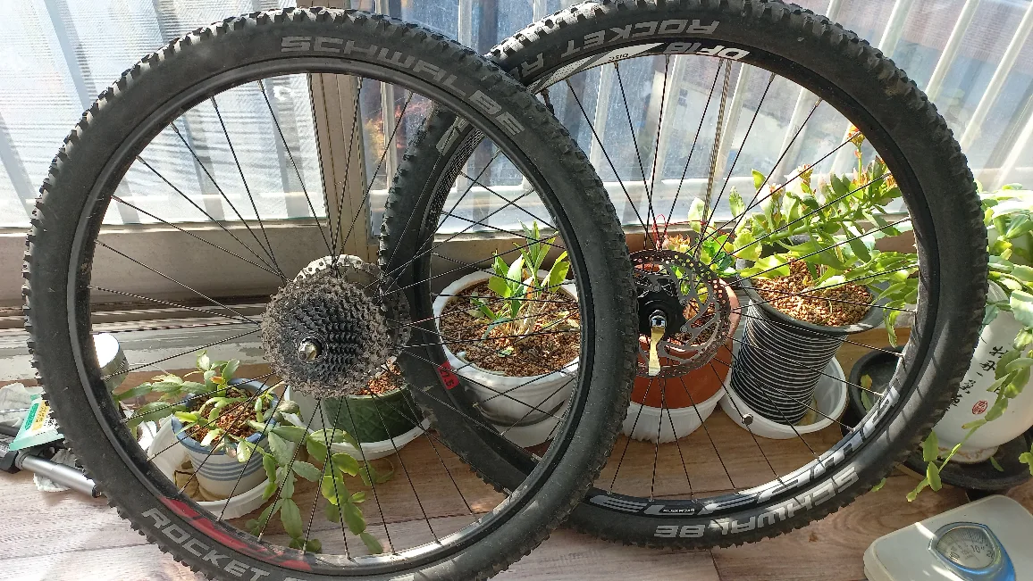 엘파마 엠티비 림27.5인치 중고셋트