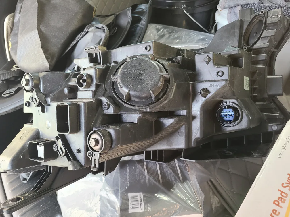 MQ4 쏘렌토하이브리드 조수석 라이트 중고