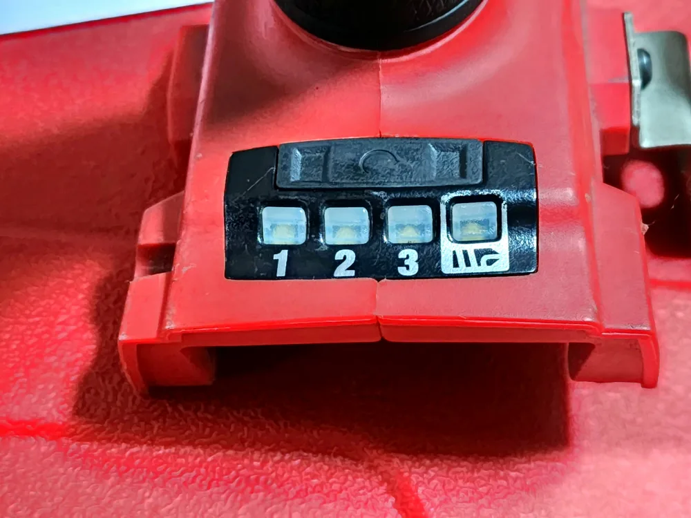 밀워키 중고 18V FQID 써지. 본체만 팝니다