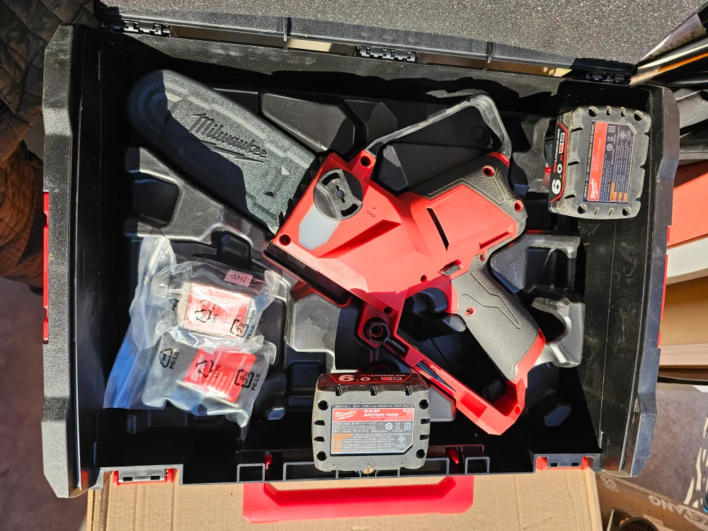 밀워키소형(6인치)전기톱