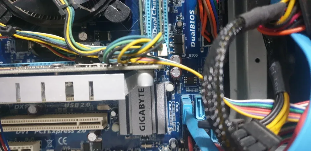 중고컴퓨터 무료 나눔 하드만 없어요