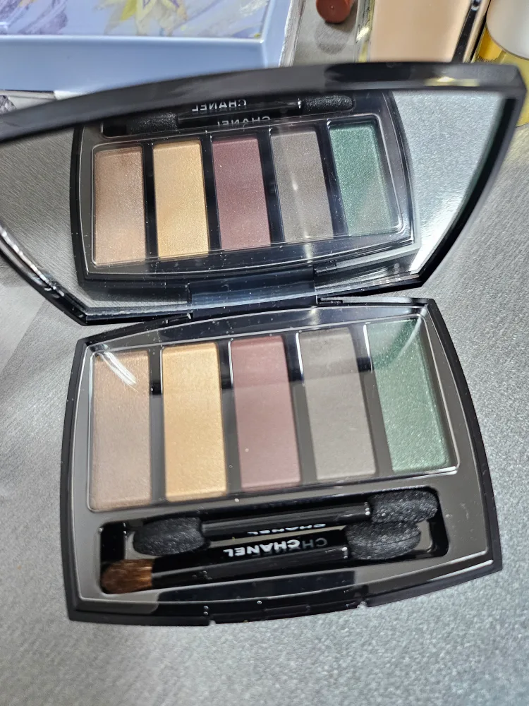 샤넬 중고팔레트