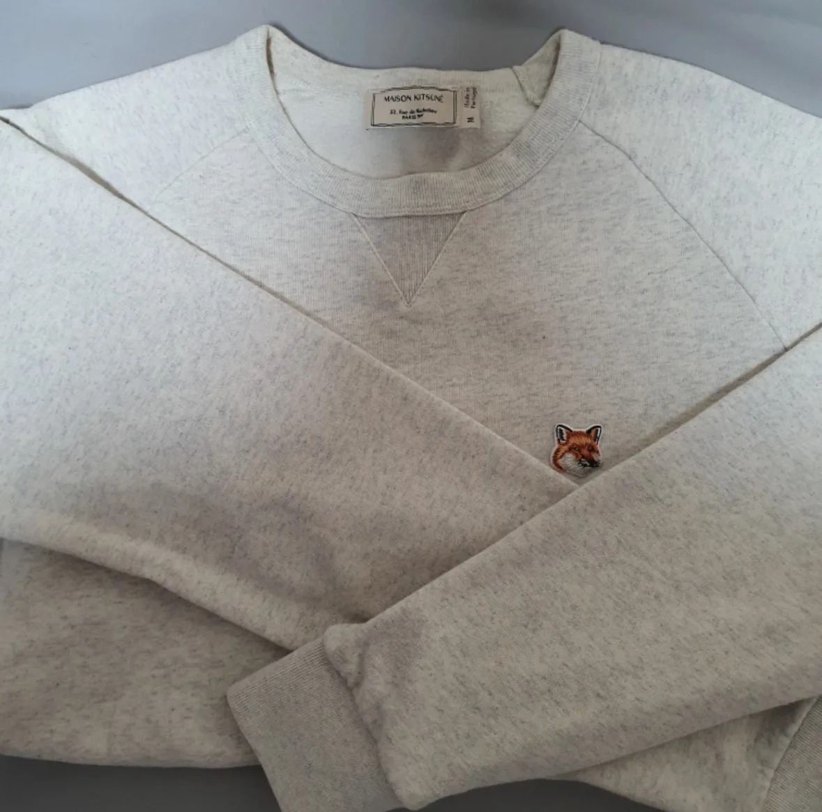 메종키츠네 맨투맨 판매합니다