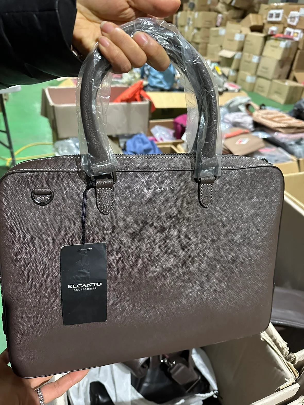 남성용 서류 가죽가방(중고아님)