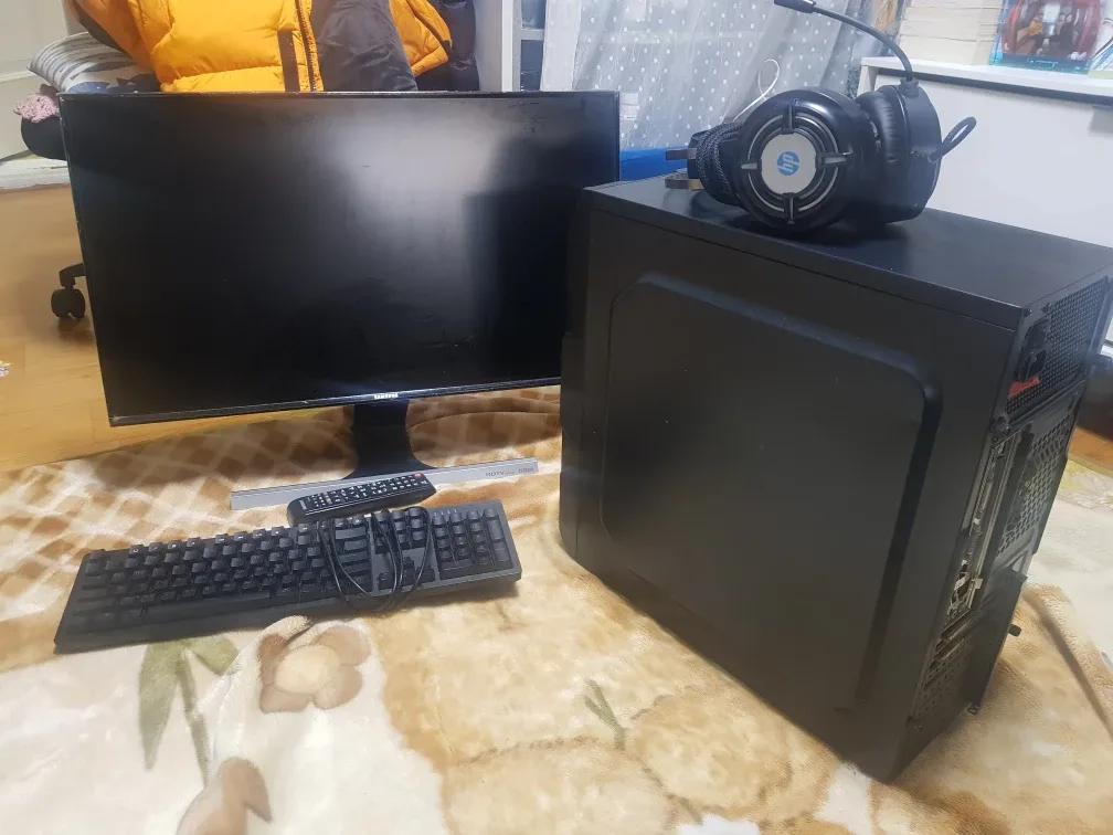 중고품 모니터+본체 무료 나눔.