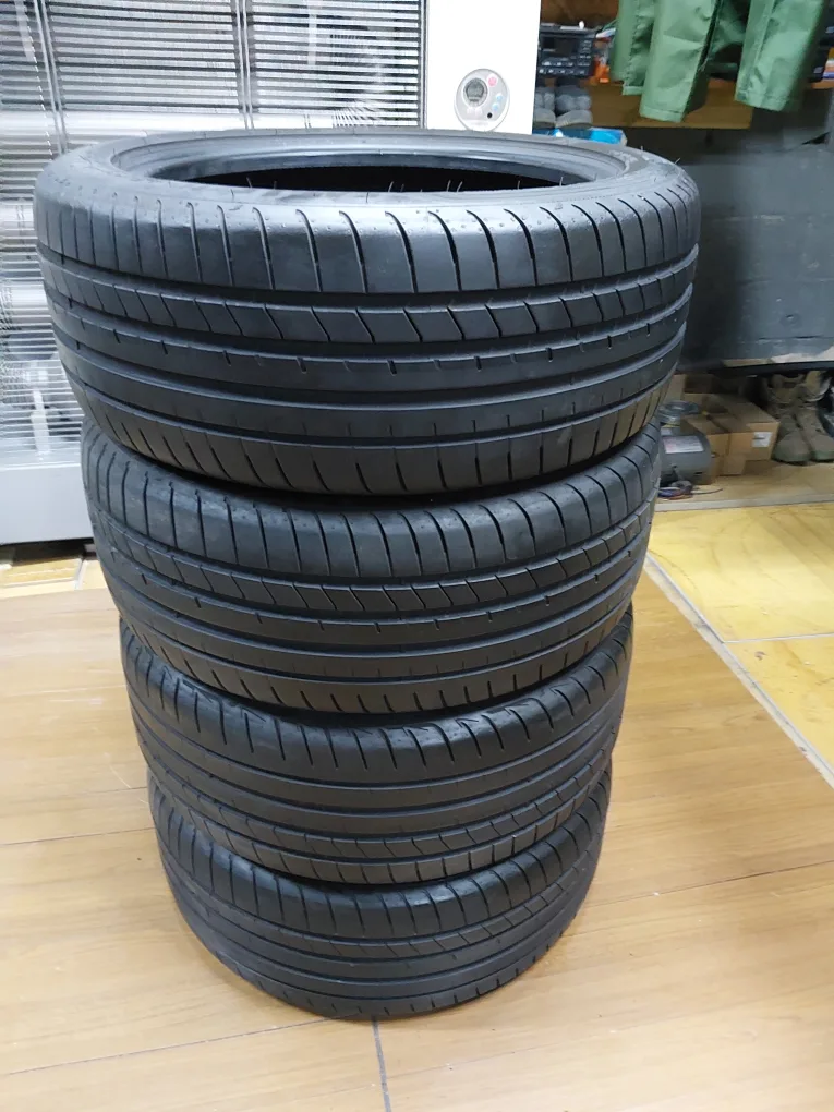 타이어중고럼푸렛굿이어245.45.18팜니다상태좋와요