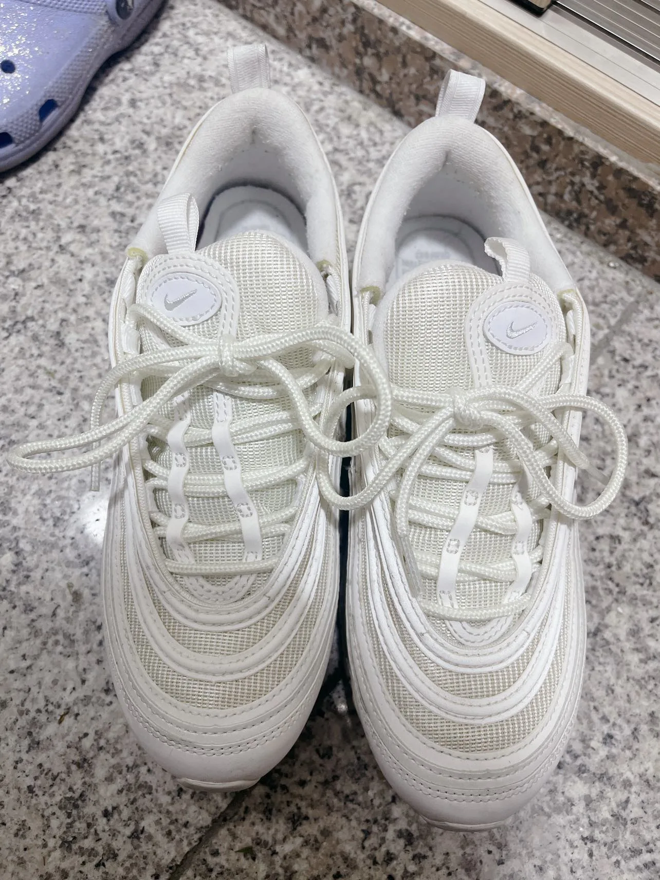 나이키 에어맥스97 올화이트 팝니다