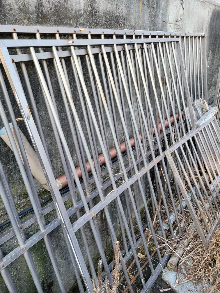 샤시  방범창  중고