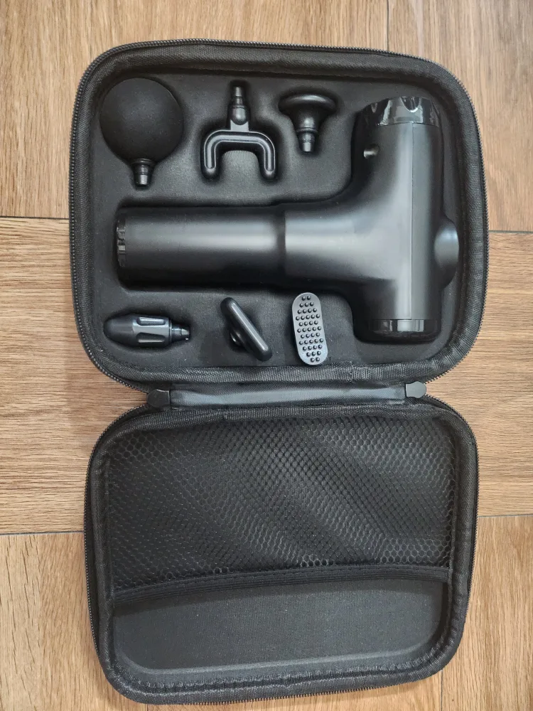 마사지건 (안마기) 팝니다. 네고 쿨거 가능