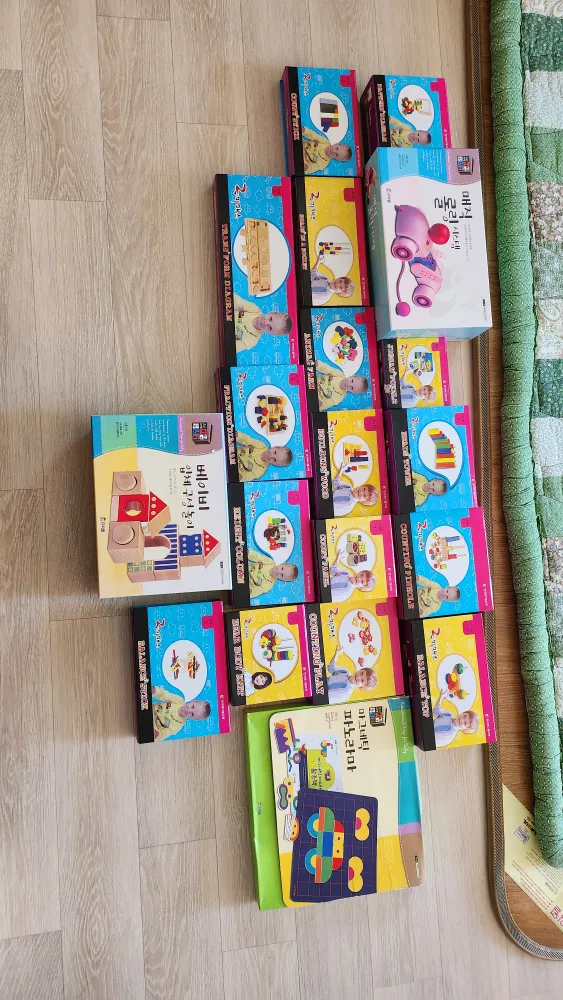 아기  나무블록놀이