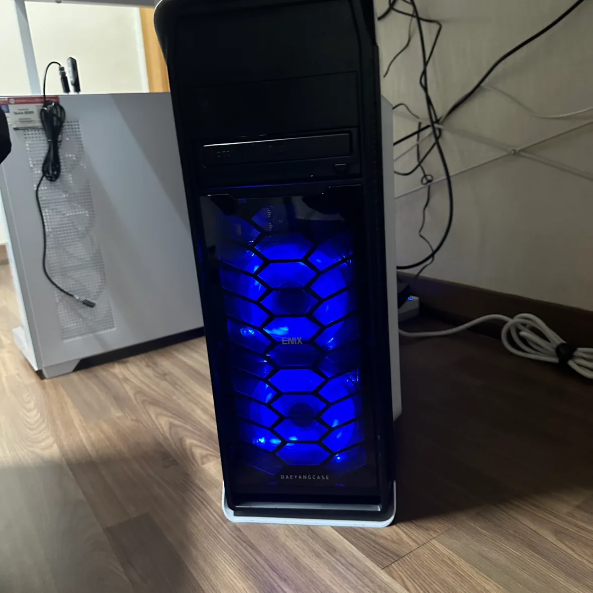 컴퓨터 중고 판매합니다