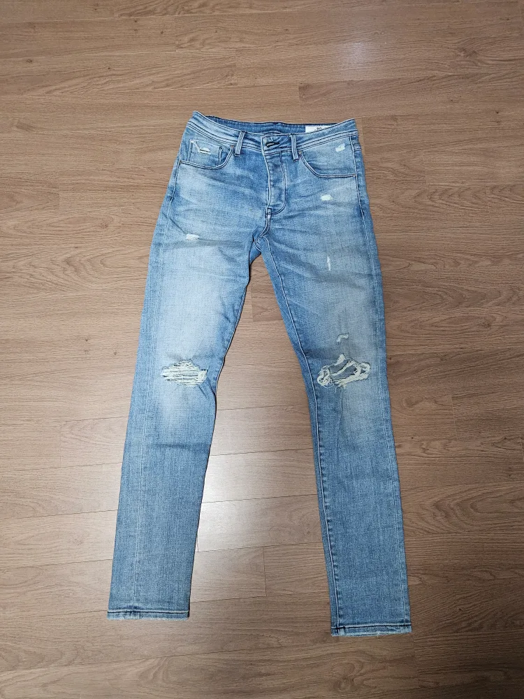 인더스트리 디스진 청바지