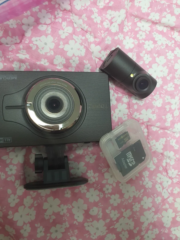 중고아닌중고쓰던거 지만 서랍장에 있던세월이 많음