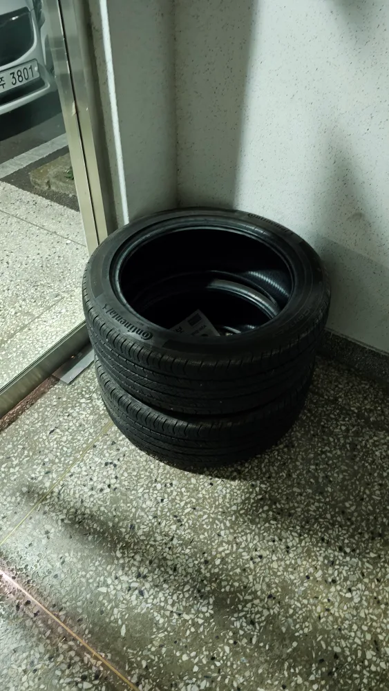 중고타이어 판매합니다.