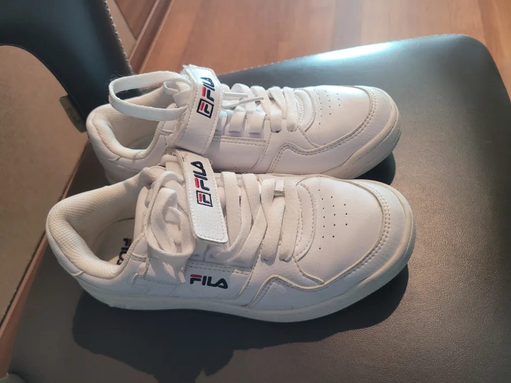 신발 중고 저렴하게 팝니다