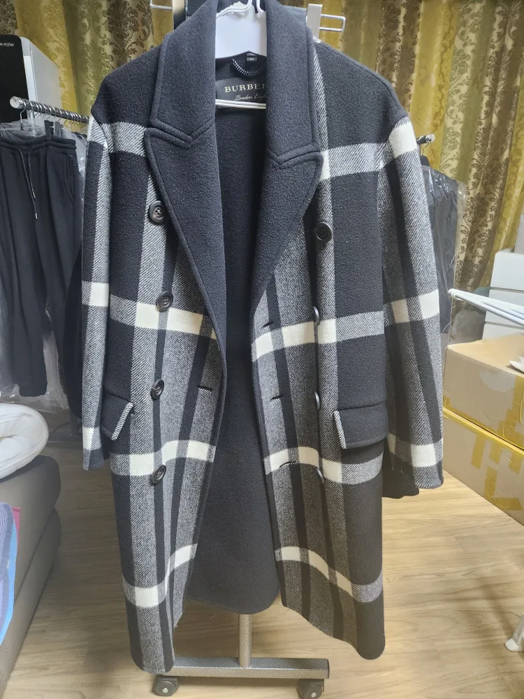 버버리 컬렉션 도깨비 공유 코트