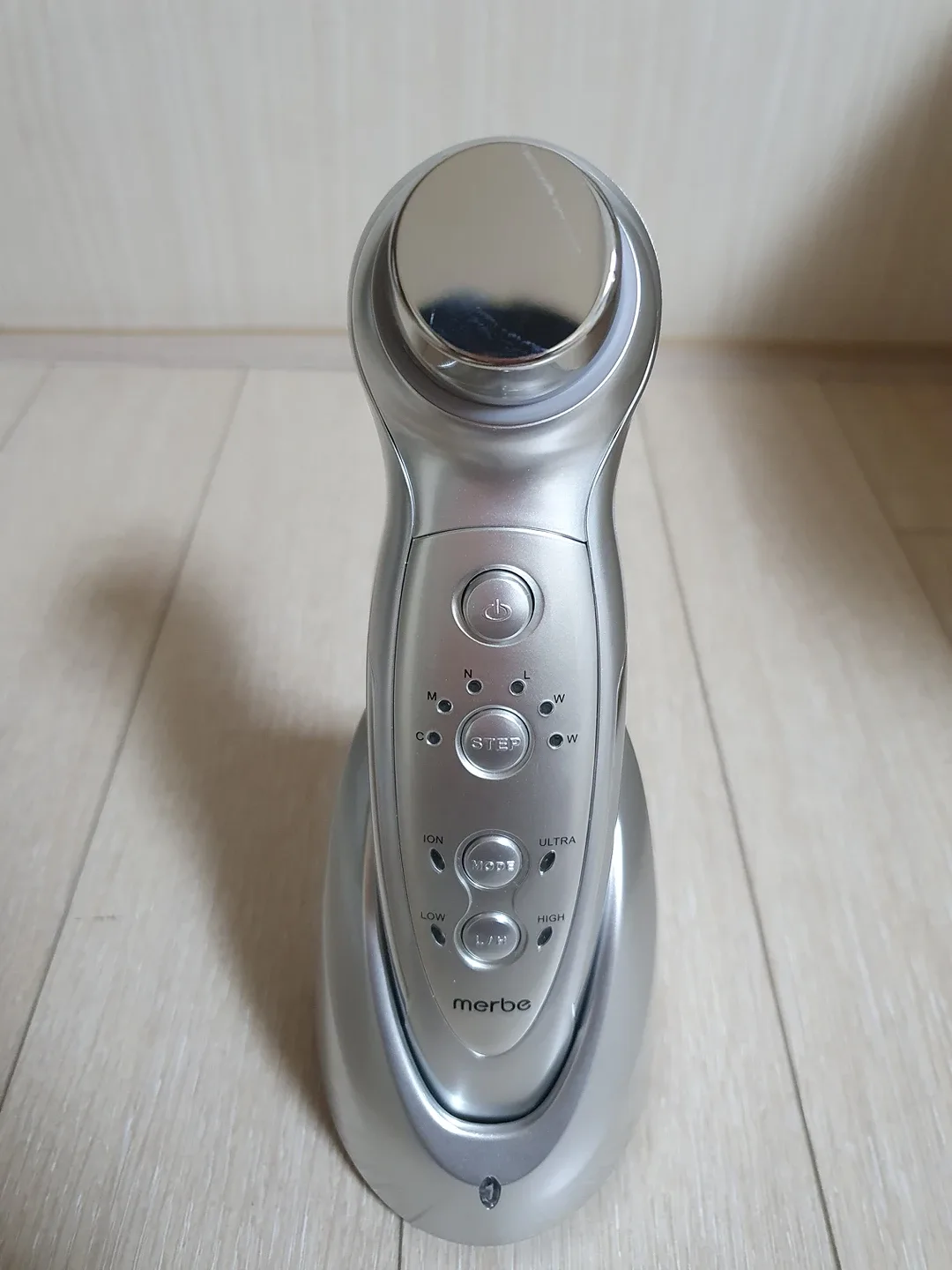 로츠 메르비 갈바닉 초음파 마사지기 가정용 휴대용 핸디형 피부마사지기