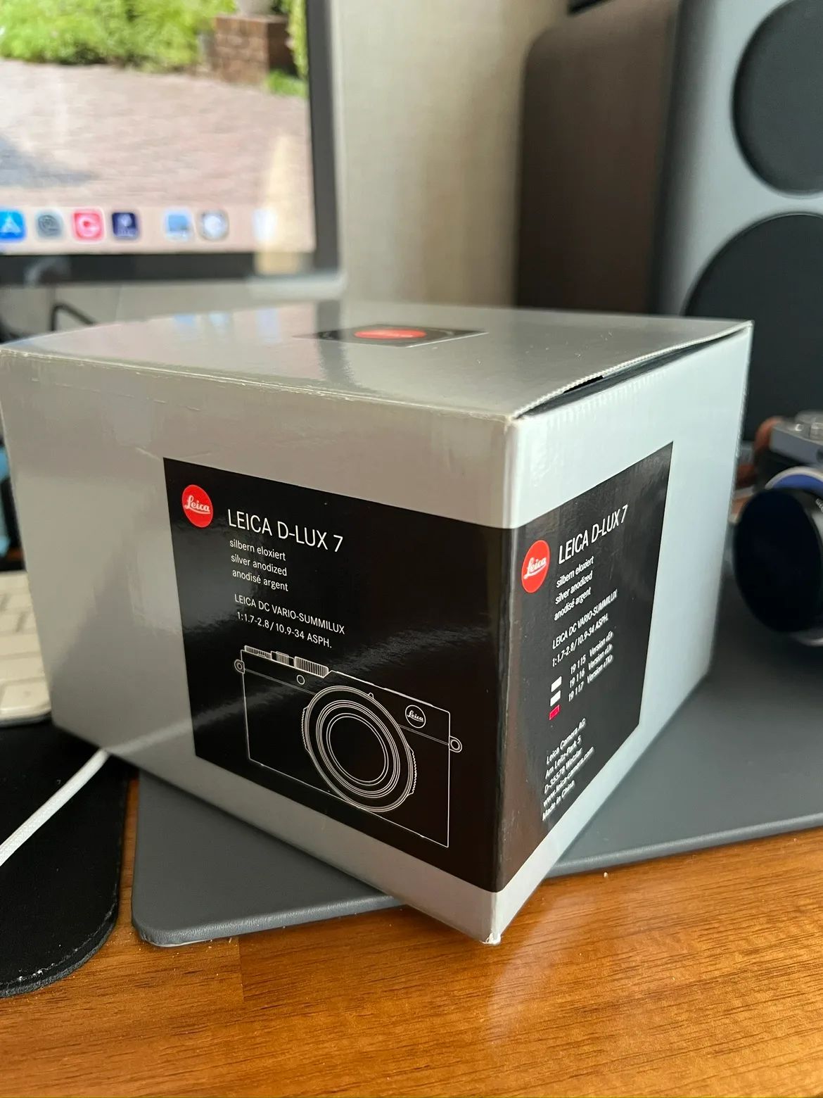 라이카 디룩스7