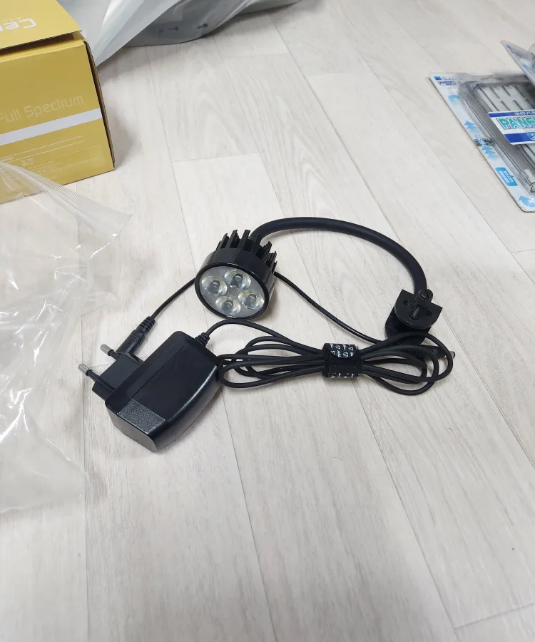 30큐브용 중고조명