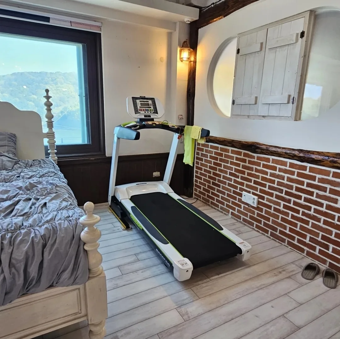 이고진 마에스트로 XG_V6 런닝머신 판매합니다.(상태최상)