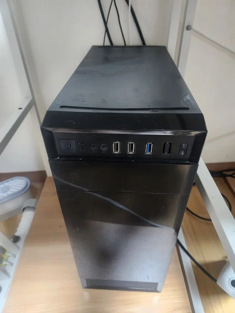 중고 게이밍컴퓨터 본체 팝니다