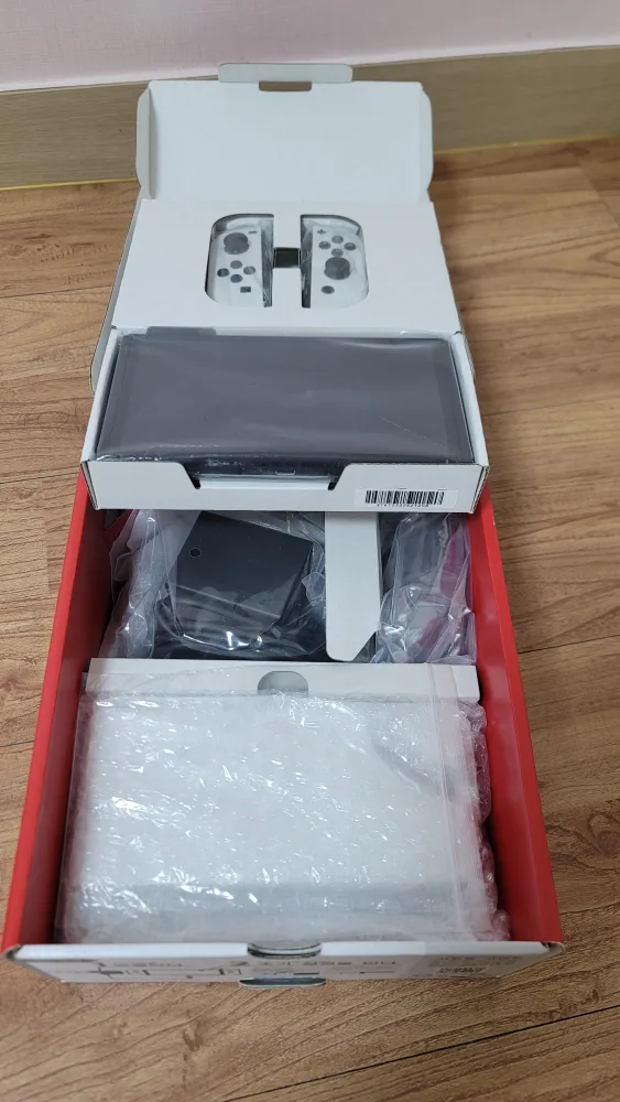 닌텐도 스위치 OLED 중고 풀박스 팝니다