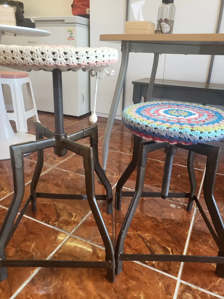 스툴4개(높낮이 조절)