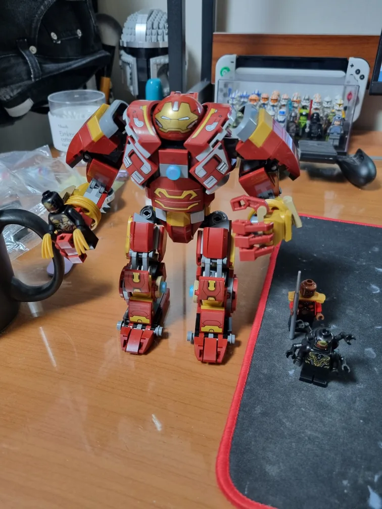 레고 마블 76247 헐크버스터 와칸다의 전투 중고 팝니다