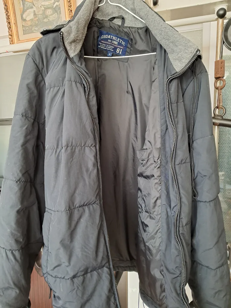 오리털 81. 사이즈 L10000 중고 인점 확인 히시고오리털입니다 가격제안 불허 입니다  빌요하신분 톡주세요