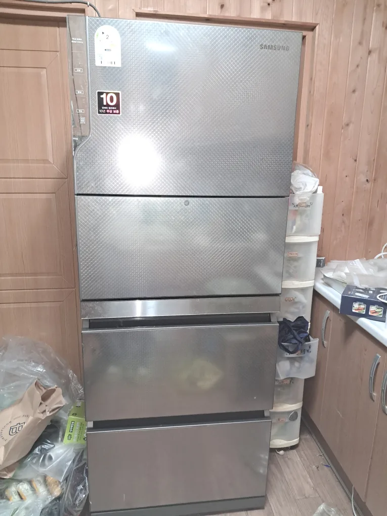 삼성 스텐드 김치냉장고 327L