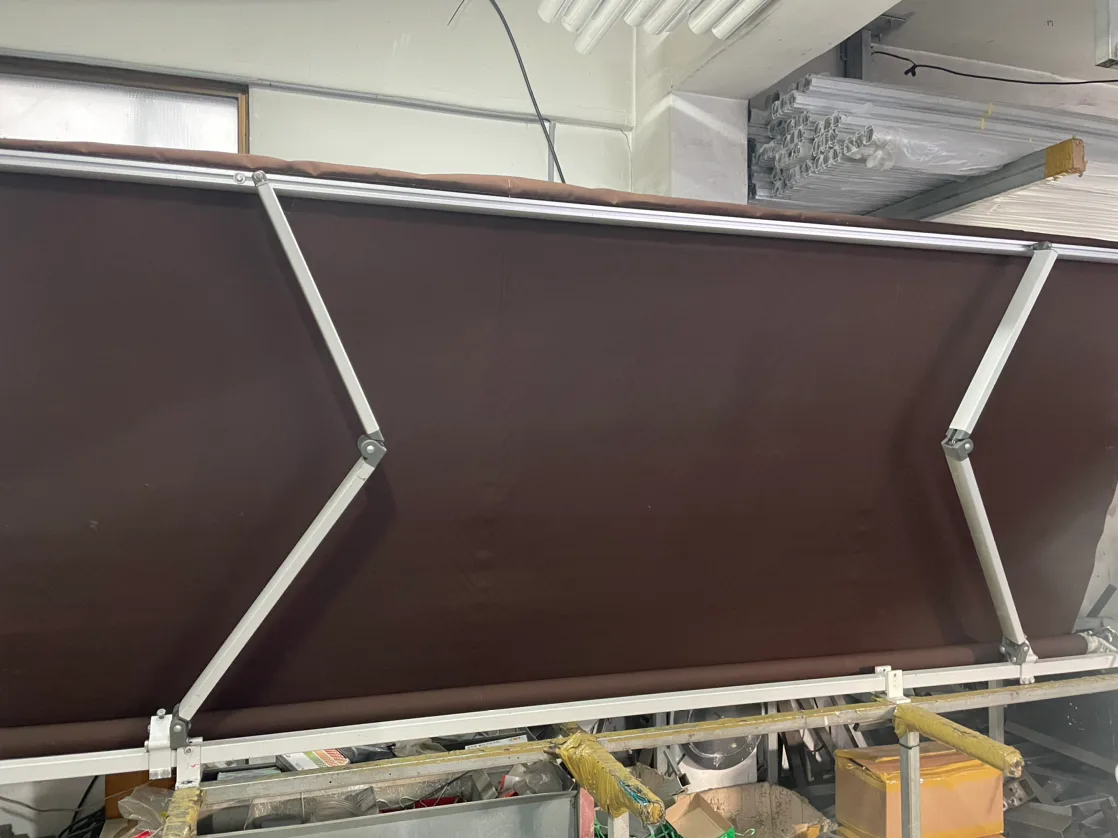 중고어닝 판매합니다 345cm 돌출150cm