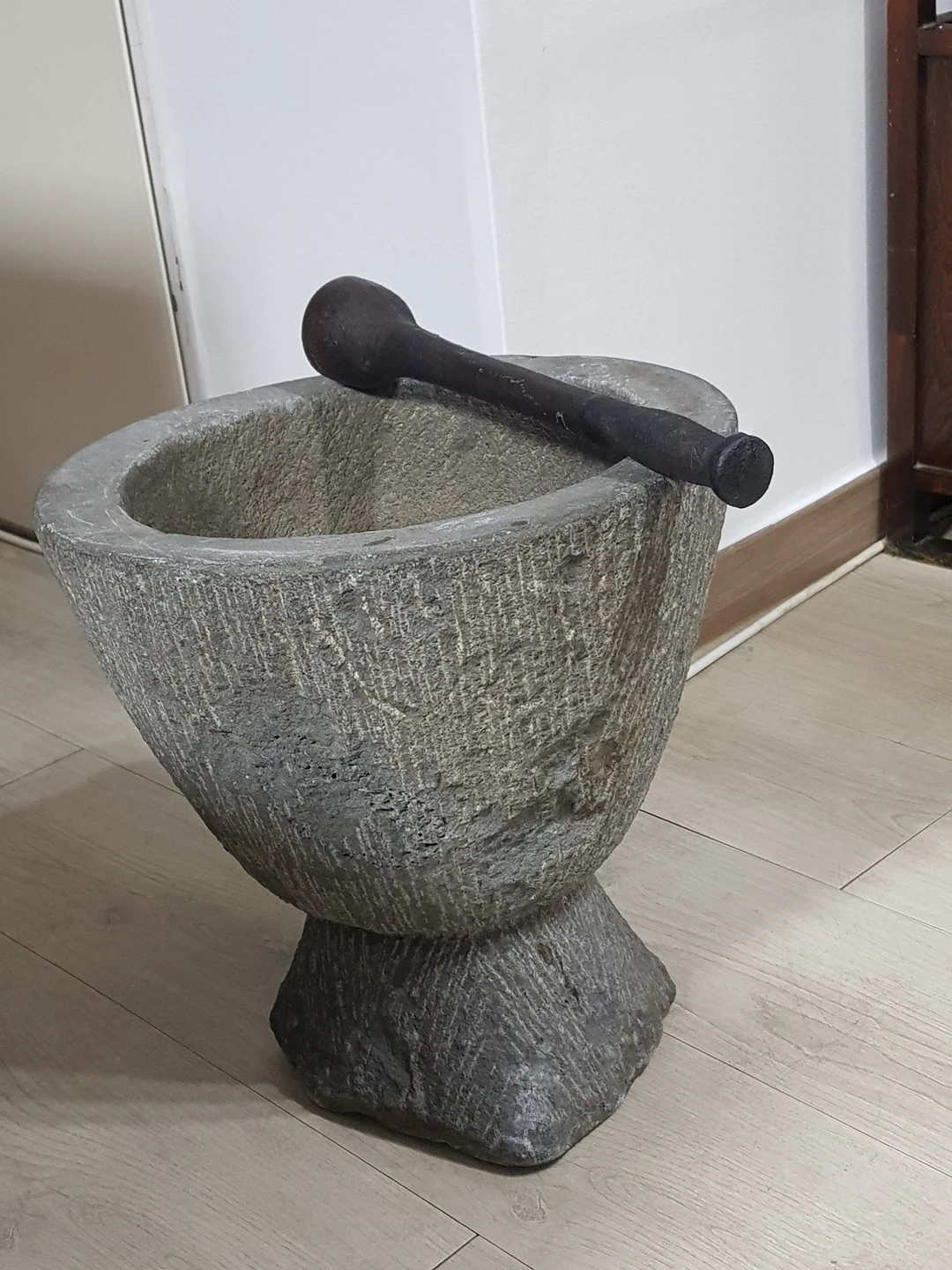 돌 절구팝니다. | 변동 | 기타 중고물품 | 당근 중고거래