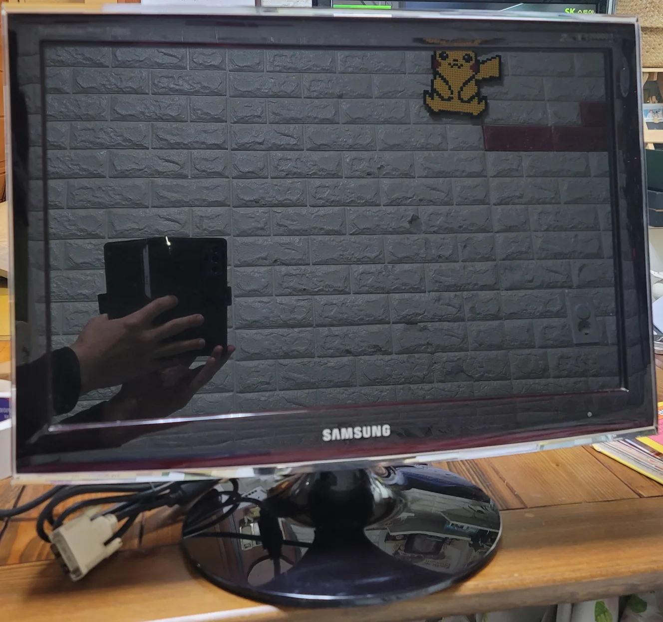 삼성모니터 20인치 팝니다.