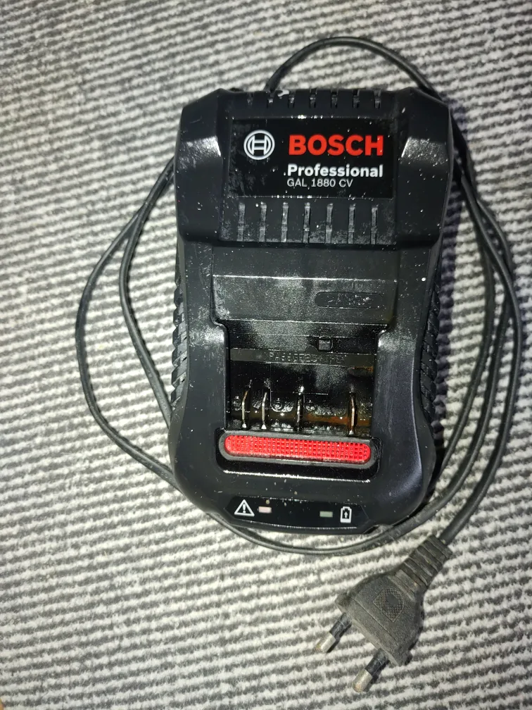 보쉬충전기팝니다.