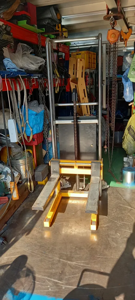 지게차(스테커)중고230키로용