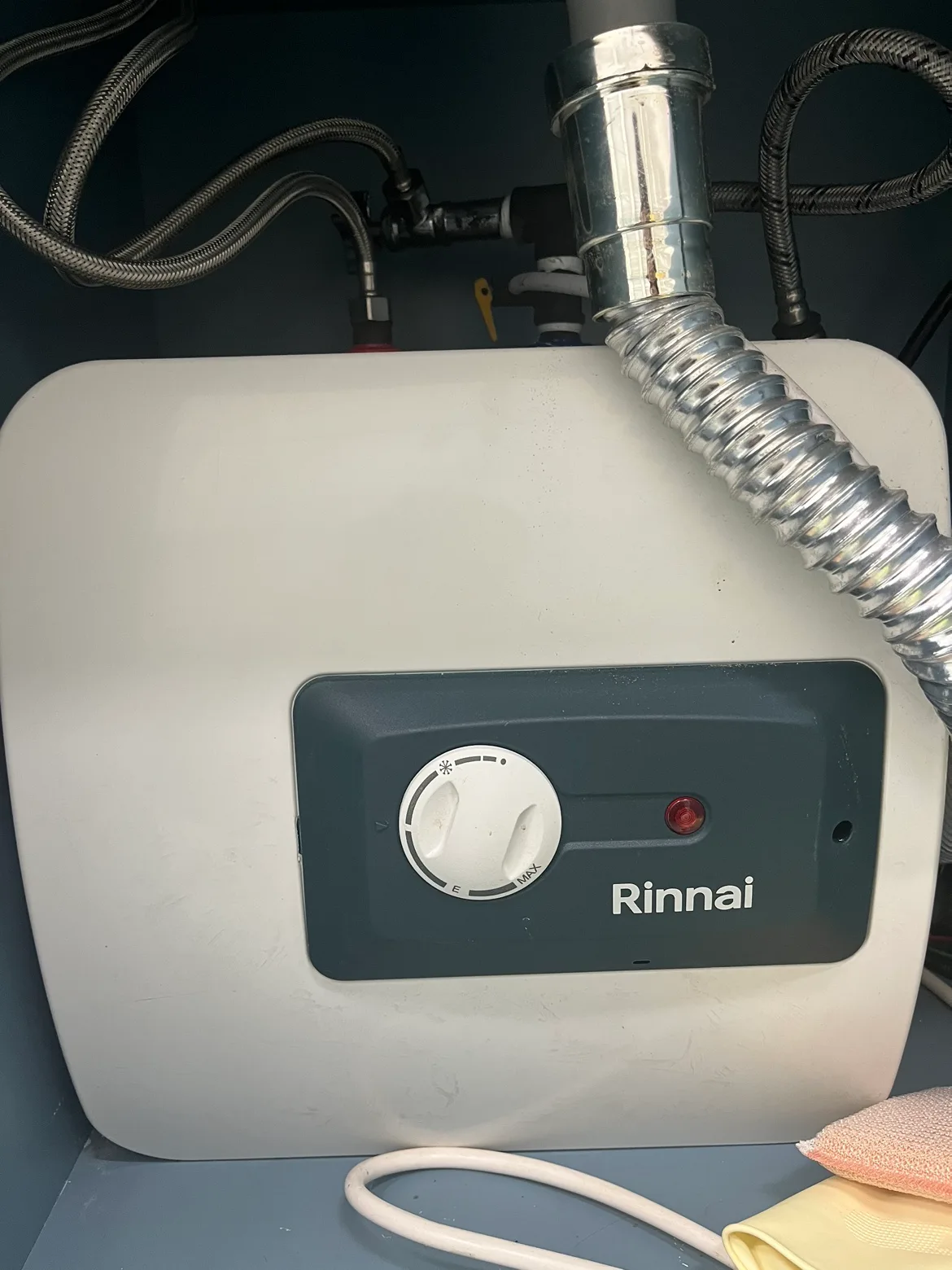 린나이 전기온수기 15L 중고판매 3년사용