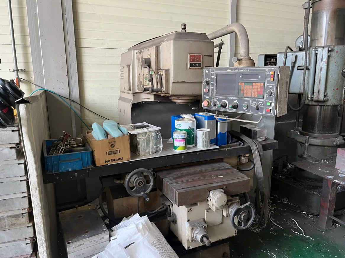 중고 범용밀링 일본기계 판매합니다