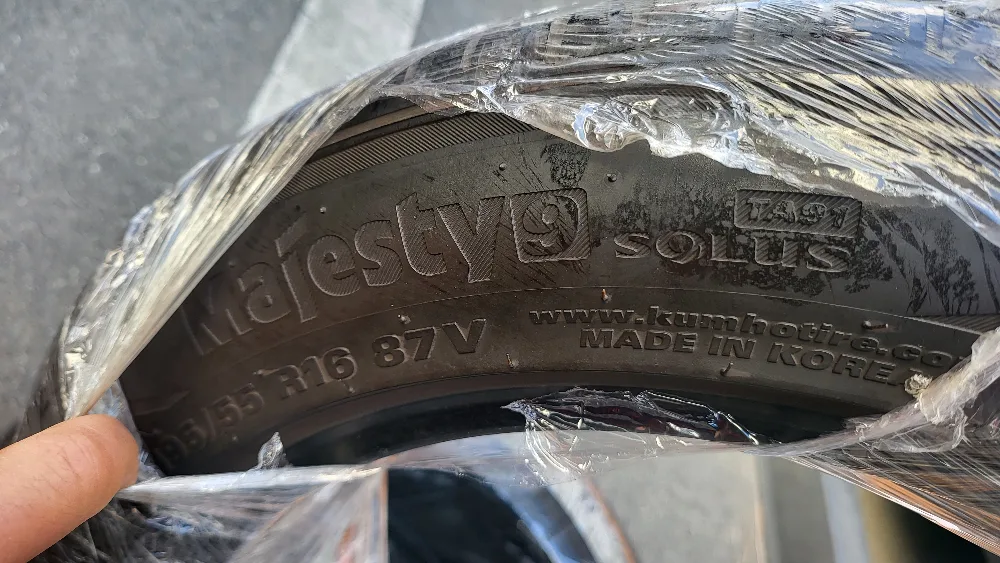 195 55 R16 87V Majesty 9 중고타이어