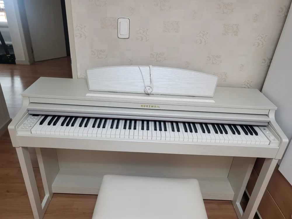 쿠즈웰 전자피아노 중고거래 해요
