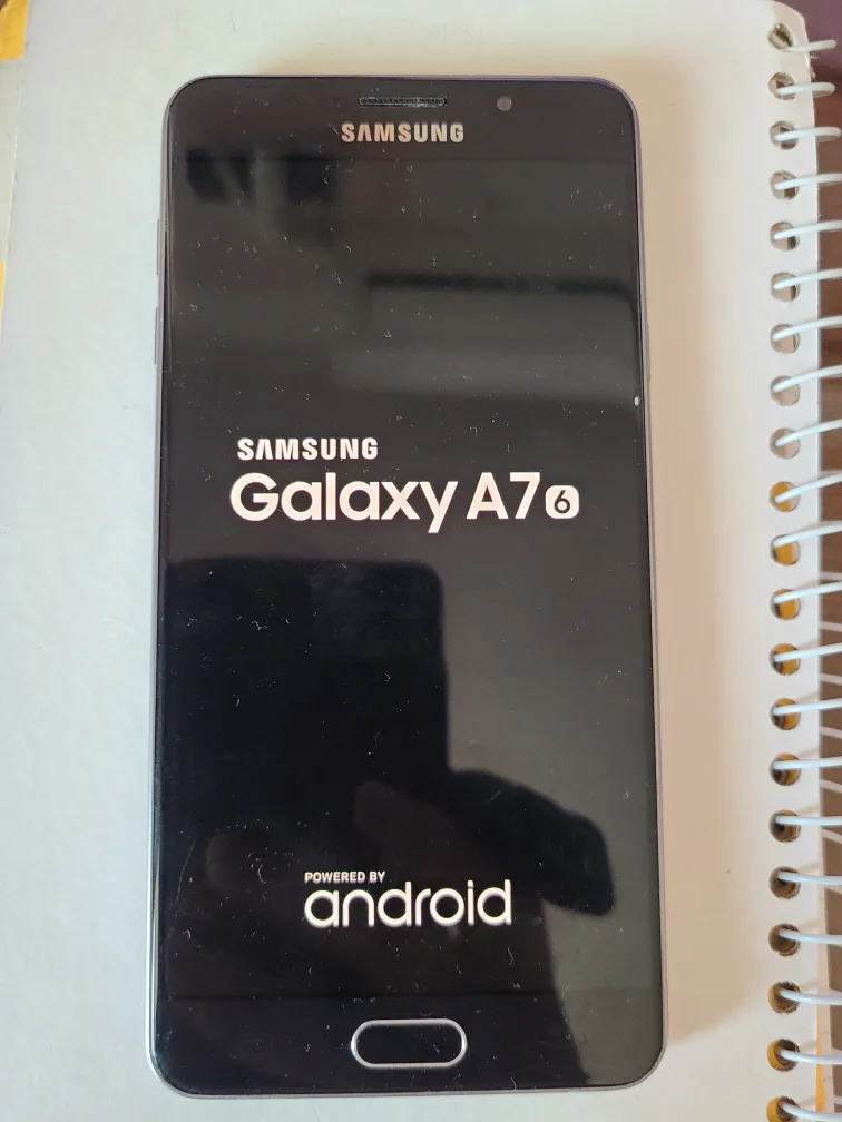 중고핸드폰 팔아요.