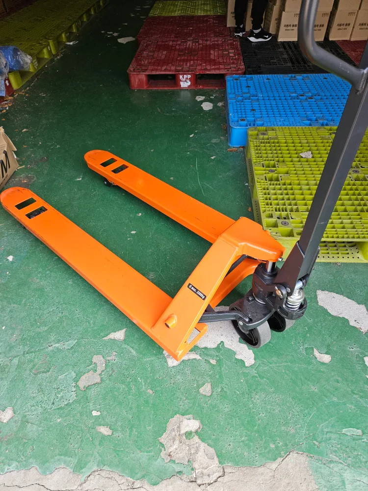 2.5톤 중고 파레트자키 거의세거 1회사용