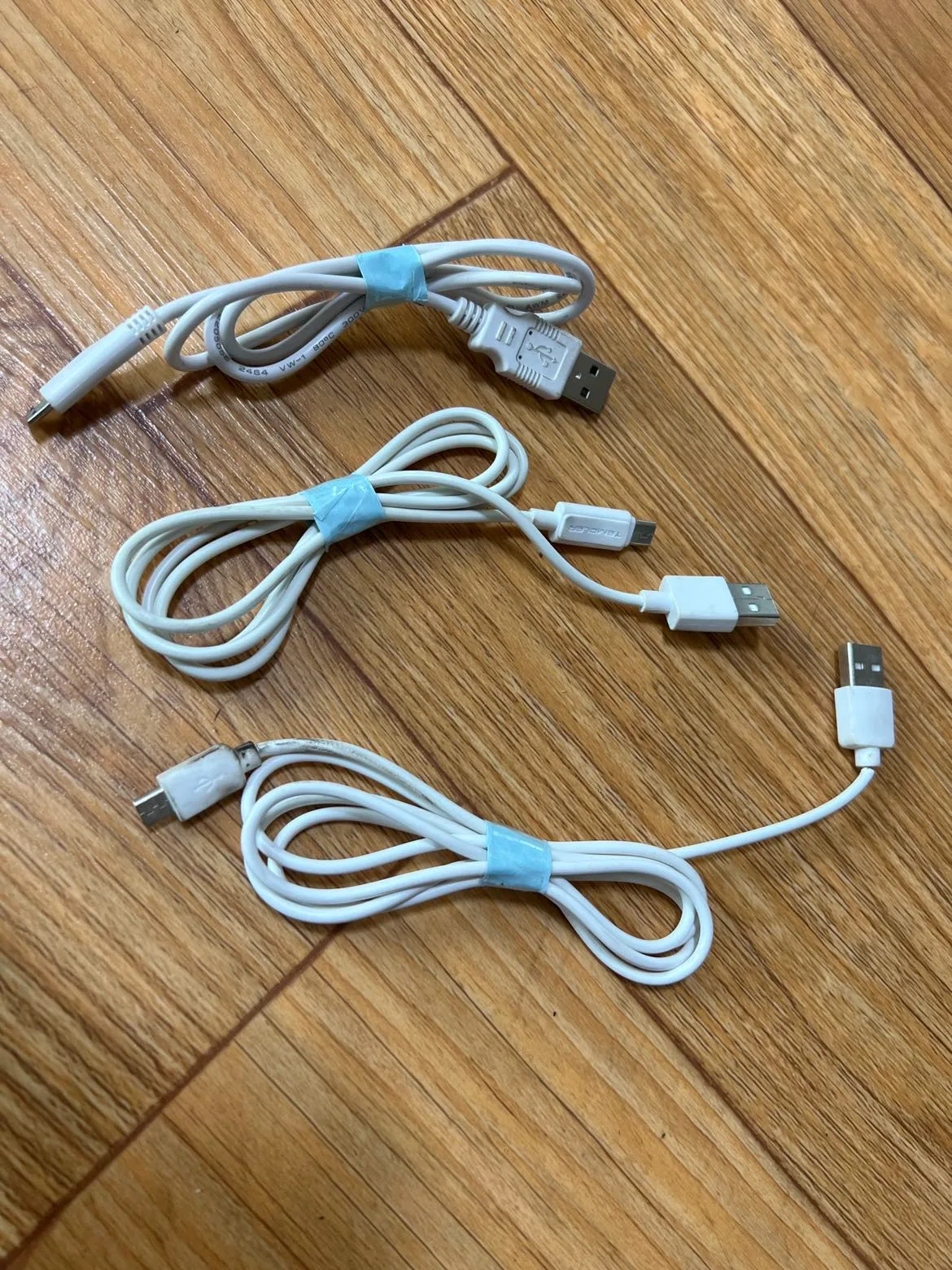 5핀 케이블 3개 일괄 (사용감 있음)