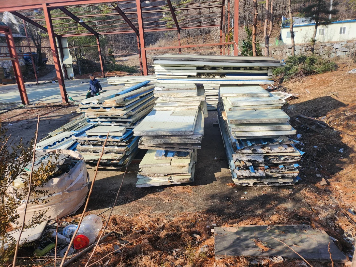 중고판넬 무료나눔 합니다 내일 오전까지 다 가져가실분 가져가세요