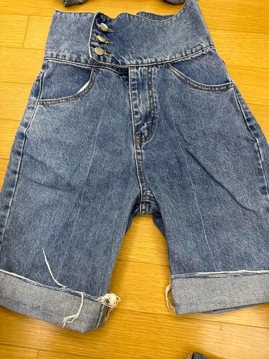 하이웨스트 반바지